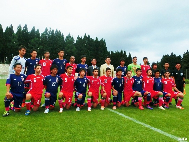 U-16 Japan National Team candidates defeat U-16 Iran National Team 2-1 during their domestic training camp in Niigata