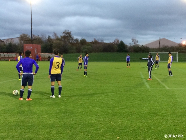 U-18 Japan National Team begin training in England