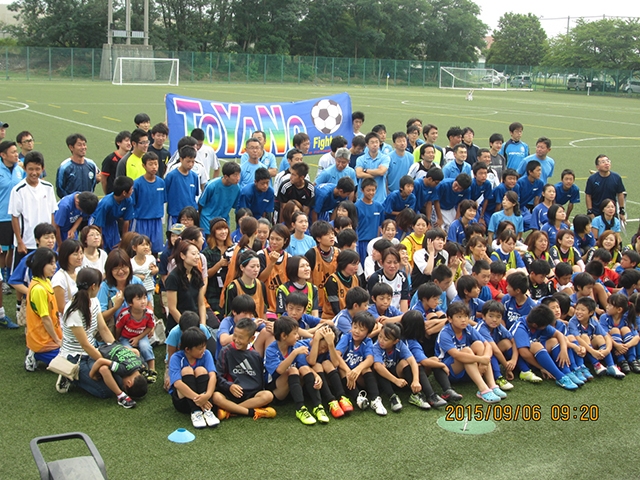 JFAフットボールデー 新潟県新潟市の新潟市鳥屋野運動公園　球技場に、242人が参加！