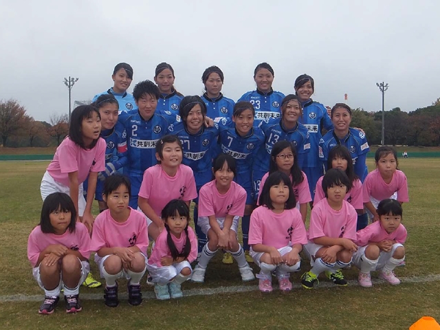 JFAレディース／ガールズサッカーフェスティバル 三重県四日市市の四日市市中央緑地陸上競技場に、321人が参加！