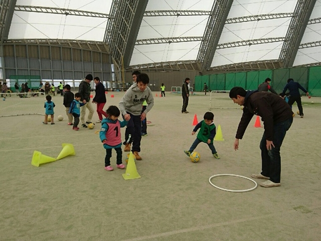 JFAキッズ（U-6/8）サッカーフェスティバル 宮城県仙台市のシェルコムせんだいに、315人が参加！