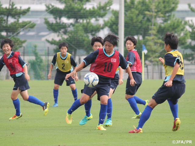 U-15 Japan Women's Selection squad finish training with intrasquad scrimmages