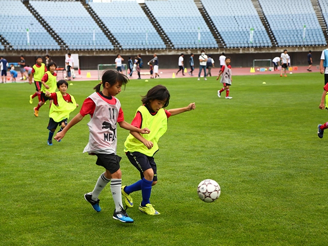 JFAフットボールデー 宮城県宮城郡のひとめぼれスタジアム宮城に、2204人が参加！