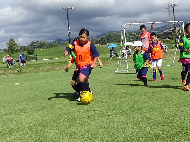 JFAキッズ（U-6/8/10）サッカーフェスティバル 青森県青森市の青森市スポーツ広場に、166人が参加！