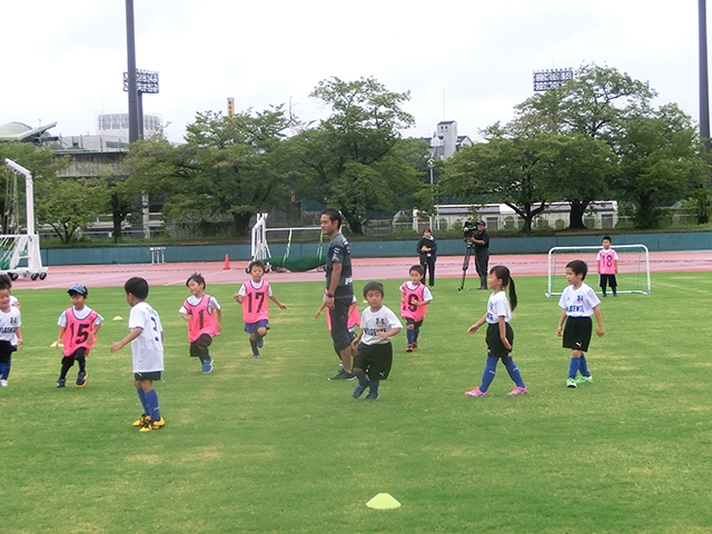 JFAフットボールデー 奈良県橿原市の奈良県立橿原公苑陸競技場に、208人が参加！