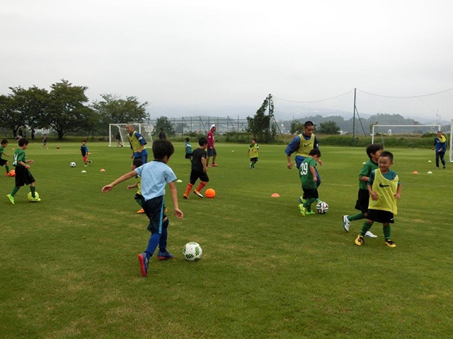 JFAキッズ（U-6/8）サッカーフェスティバル 山梨県韮崎市の御勅使サッカー場に、214人が参加！