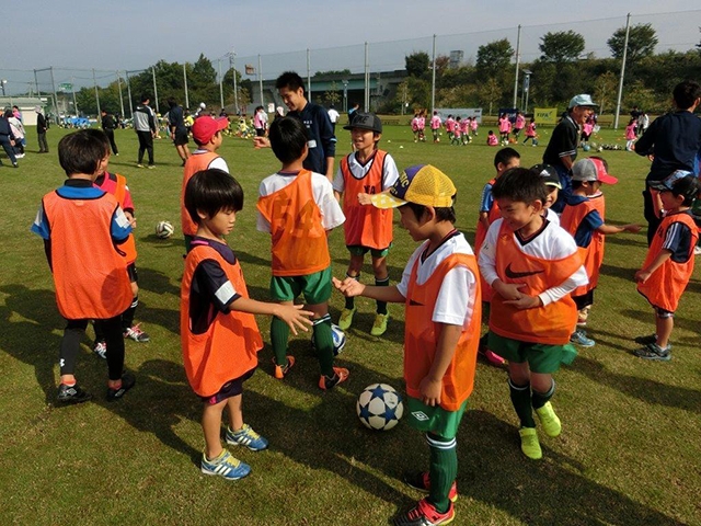 JFAフットボールデー 山梨県中巨摩郡の押原公園天然・人工芝グランドに、258人が参加！