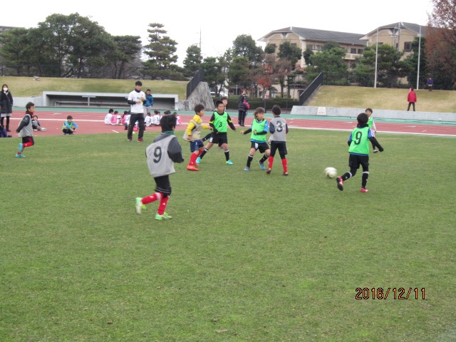 JFAキッズ（U-6/8/10）サッカーフェスティバル 滋賀県大津市の皇子山総合運動公園陸上競技場に、700人が参加！