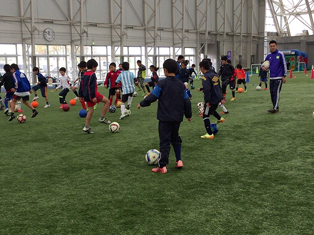 JFAキッズ（U-6/8/10）サッカーフェスティバル 富山県富山市の富山県総合運動公園ファミリー広場に、327人が参加！