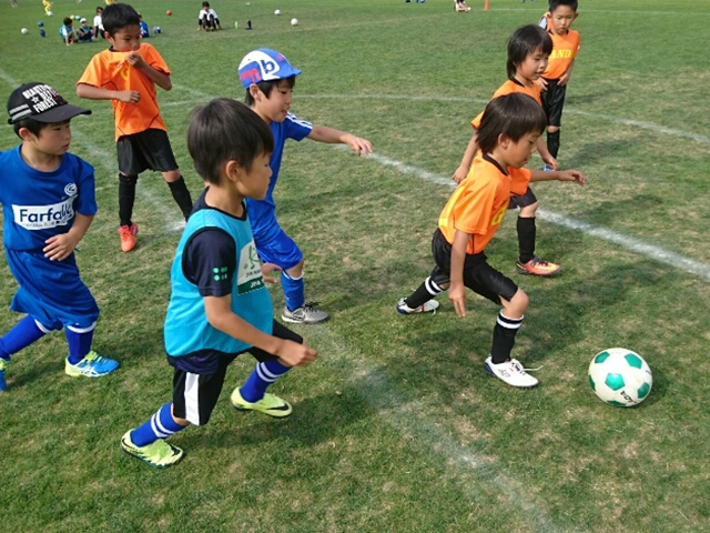 JFAキッズ（U-6/8/10）サッカーフェスティバル 福岡県飯塚市の飯塚市健康の森公園多目的広場に、622人が参加！