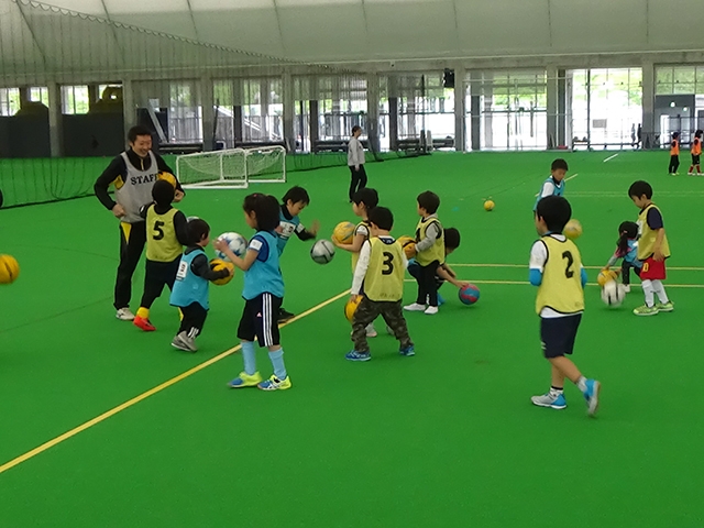 JFAキッズ（U-6/8/10）サッカーフェスティバル 青森県むつ市のしもきた克雪ドームに、168人が参加！