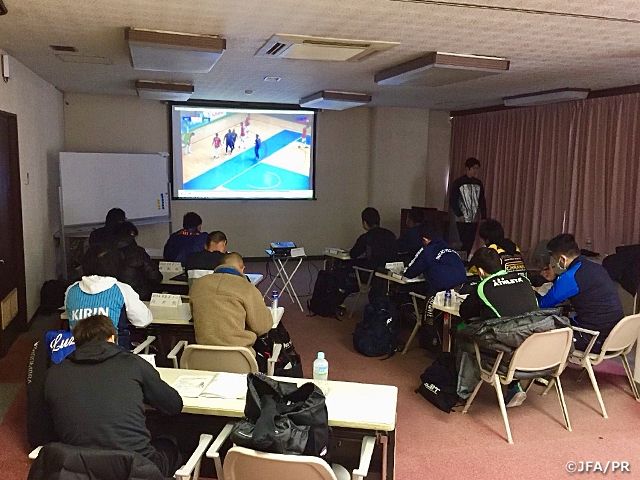 Fリーグと協働した指導者・現役選手のライセンス取得を目指したコーチ養成講習会を初開催