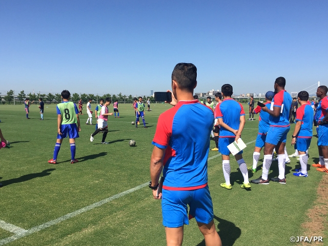 Refresher Seminar for coaches from Hong Kong Football Association held in Osaka during National Training Centre U-14 2018