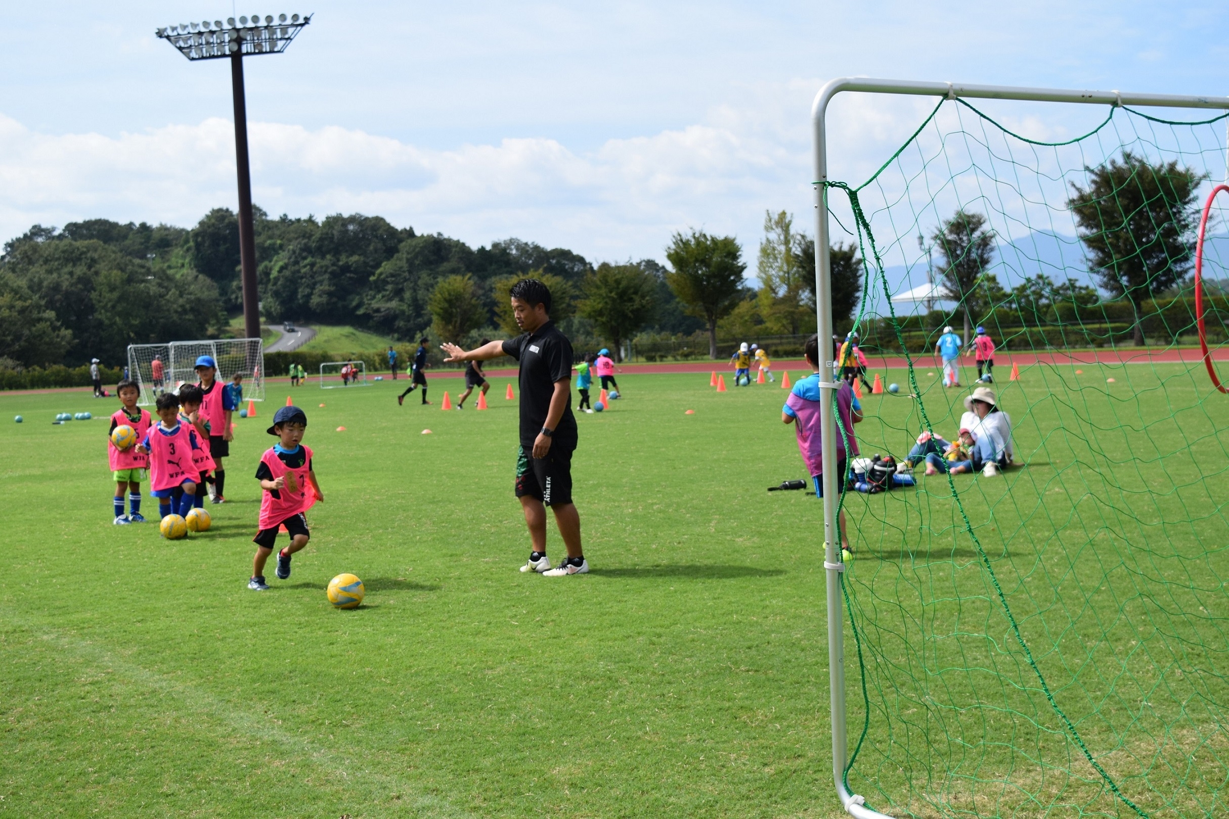 JFAキッズ（U-6/8）サッカーフェスティバル 和歌山県橋本市北馬場454の橋本市運動公園に236人が参加！