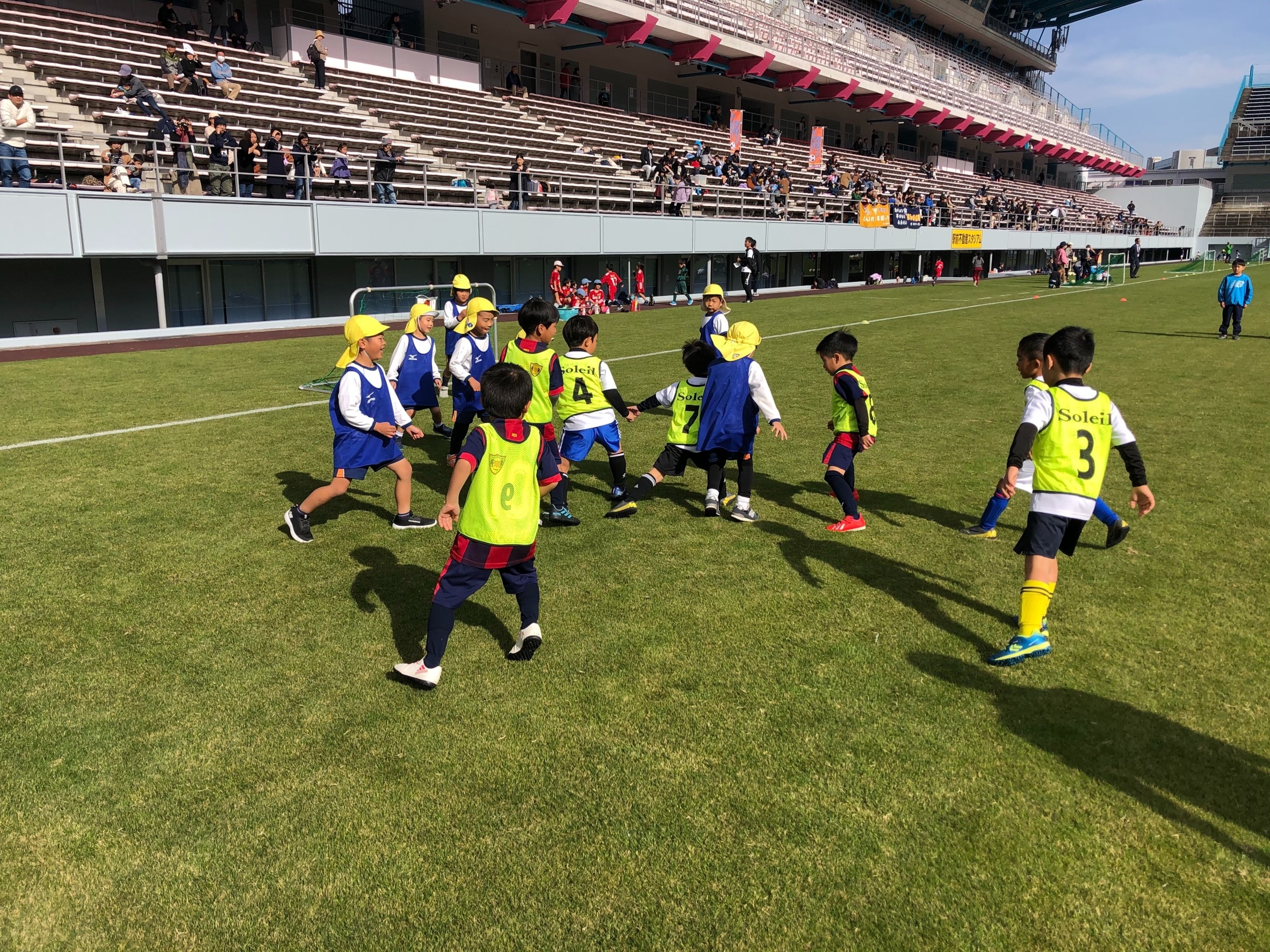 JFAキッズ（U-6）サッカーフェスティバル in 駅前不動産スタジアム