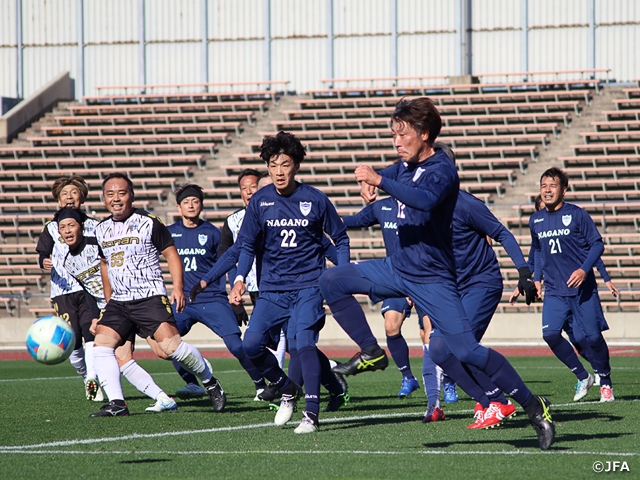 1次ラウンドを突破してベスト4が出そろう JFA 第13回全日本O-40サッカー大会