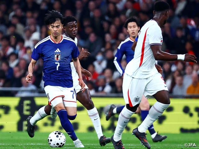 【Match Report】SAMURAI BLUE、鮮やかなカウンターから三笘薫が決め、サッカーの聖地でイングランドに1-0の勝利！